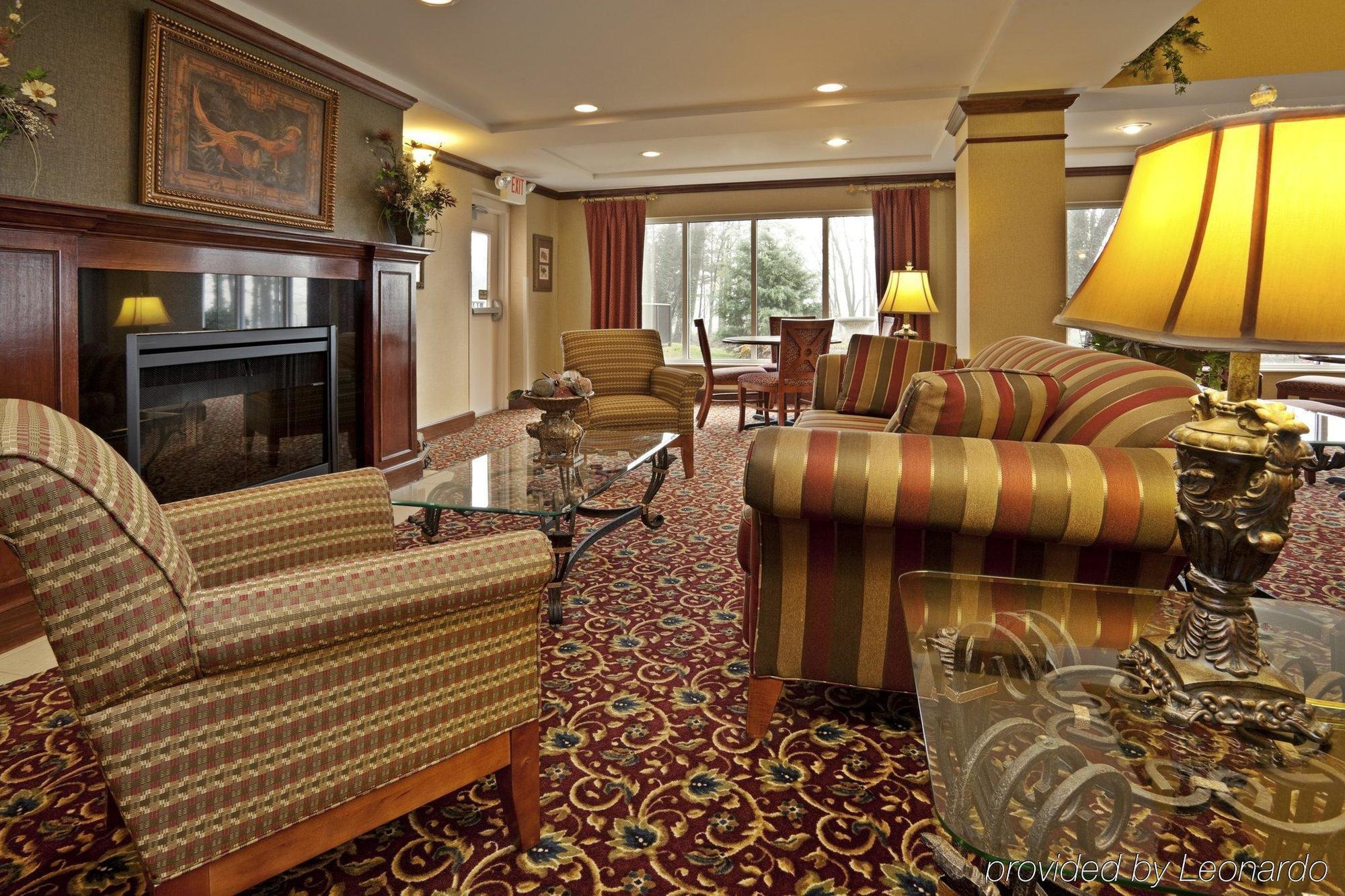 Express & High Point South By Ihg Hotel